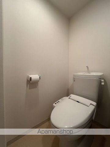 地下鉄御堂筋線 中津駅 徒歩3分 15階建 築19年のトイレ写真