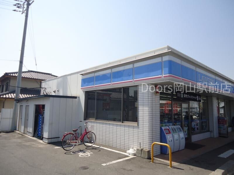 コンビニ　ローソン岡山ドーム前店（コンビニ）まで381m