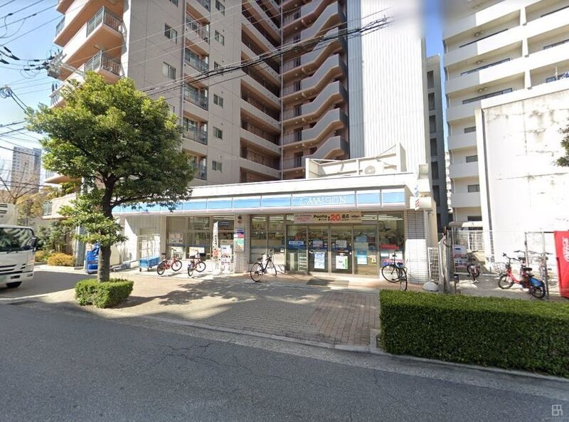 コンビニ　ローソン 南堀江四丁目店（コンビニ）まで231m