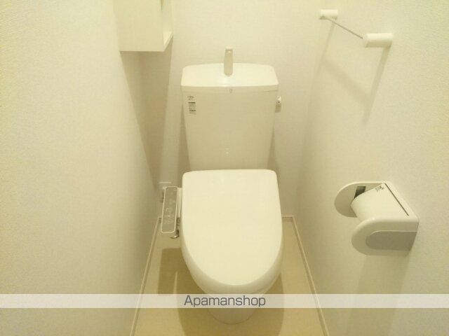 地下鉄四つ橋線 玉出駅 徒歩8分 3階建 築11年のトイレ写真