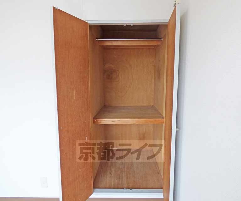 収納　広々とした収納です。