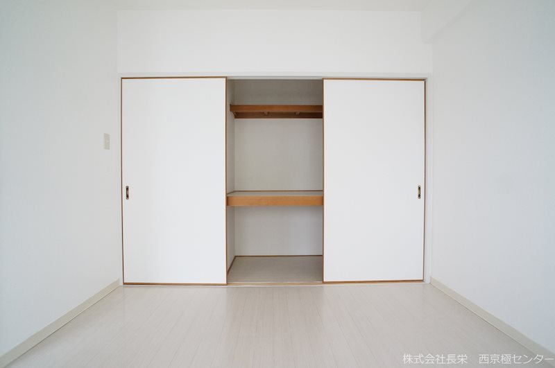 収納　※同タイプ・別号室の写真です★（実際のお部屋とは異なります）