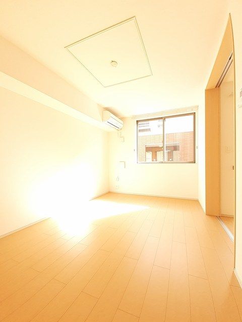 ＪＲ信越本線 茨目駅 徒歩2分 2階建 築15年の居間写真