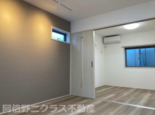 フジパレス帝塚山II番館の居間写真
