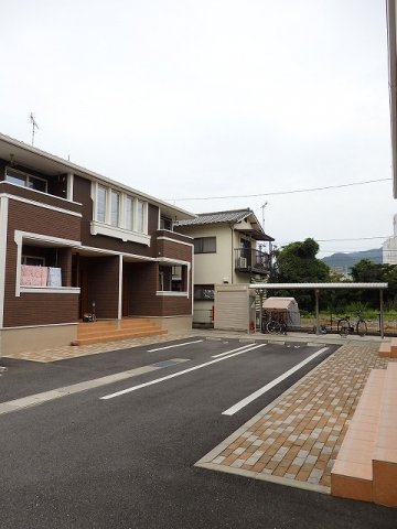 駐車場　駐車場完備です