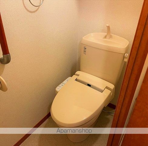 レオパレスメゾンエスエスのトイレ写真