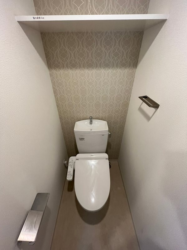 エスリード大阪城PREMIERのトイレ写真