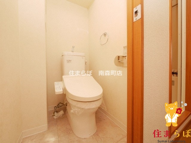ＪＲ大阪環状線 福島駅 徒歩5分 11階建 築25年のトイレ写真
