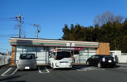 コンビニ　セブンイレブン（コンビニ）まで450m