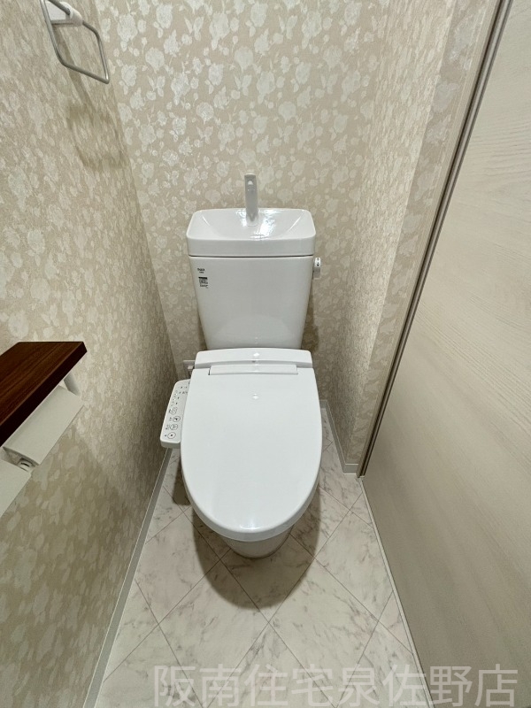 ＪＲ阪和線 熊取駅 徒歩5分 3階建 築1年のトイレ写真