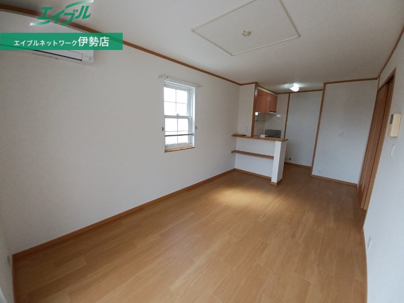 居室・リビング　同型参考写真