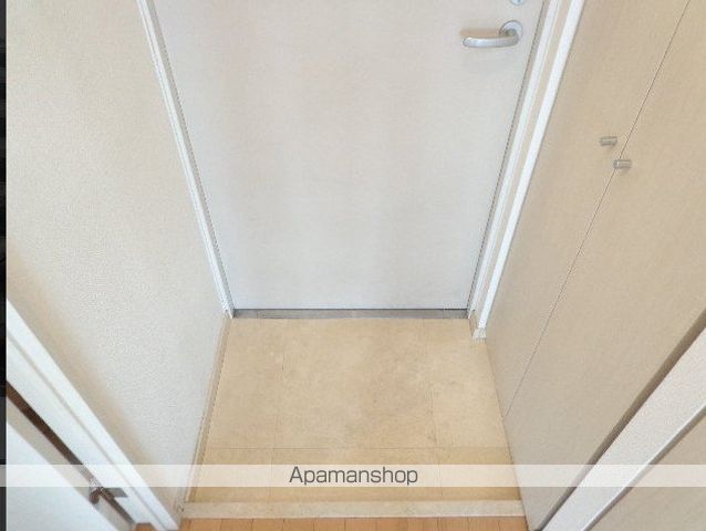 ＪＲ総武線 錦糸町駅 徒歩5分 11階建 築22年の玄関写真