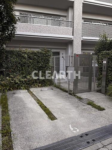 駐車場　平置駐車場