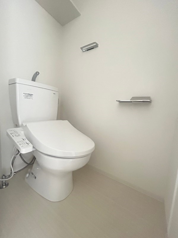 レオンコンフォート神戸山手通のトイレ写真