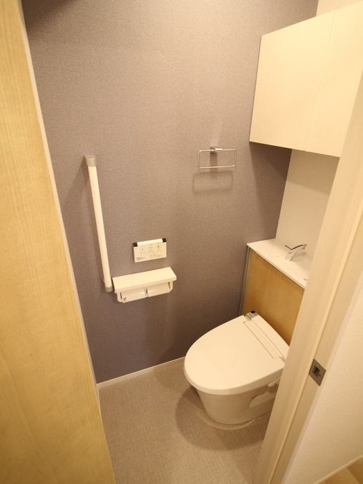 プロヴァンス上中条のトイレ写真