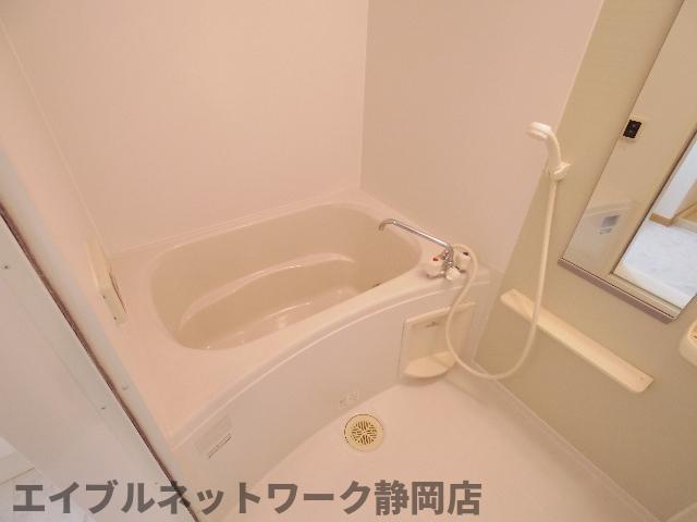 バス・シャワールーム　きれいなお風呂です
