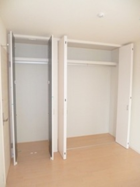 収納　●クローゼット