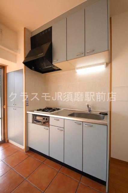 キッチン　システムキッチンは広々と使えて、お料理が楽しくなります。