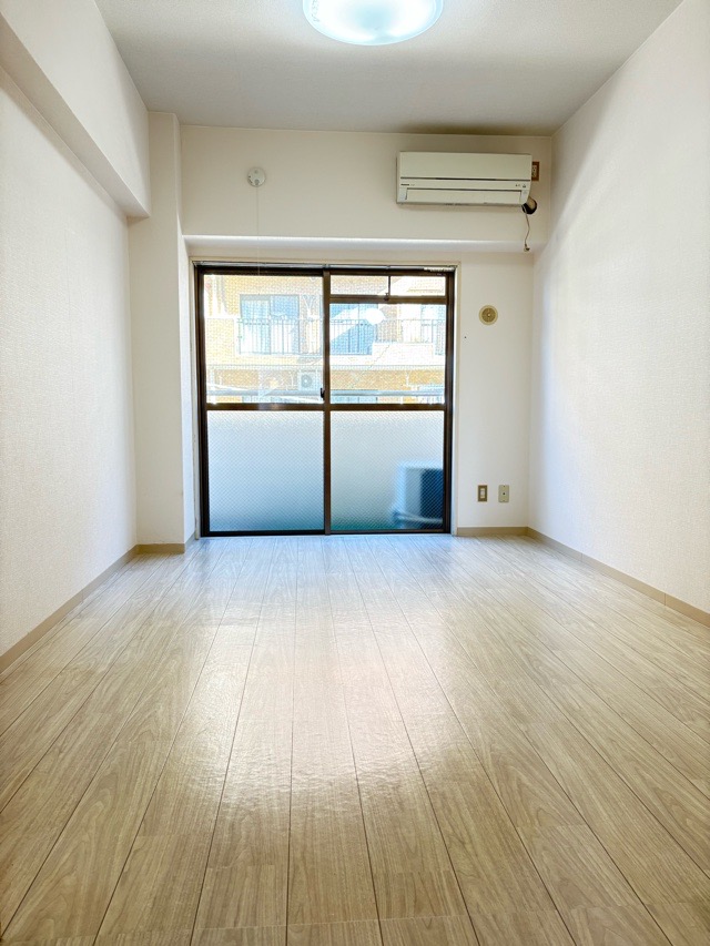 居室・リビング　※同物件・別部屋のお写真です。