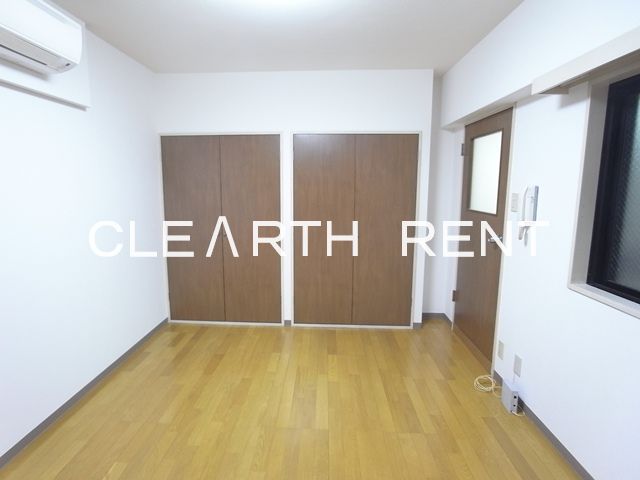 居室・リビング　同タイプ別住戸写真となります。現況と異なる場合がございます。