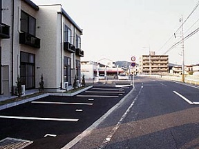 駐車場　エントランス