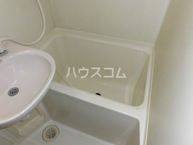 【ルートヒルIVのバス・シャワールーム】