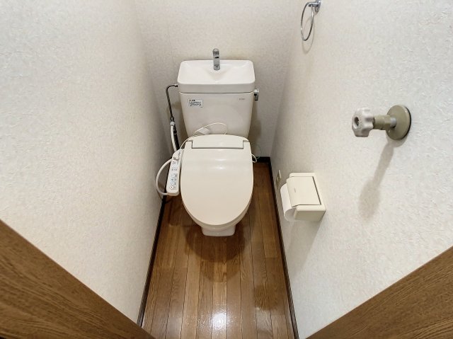 【Angelic　Eのトイレ】