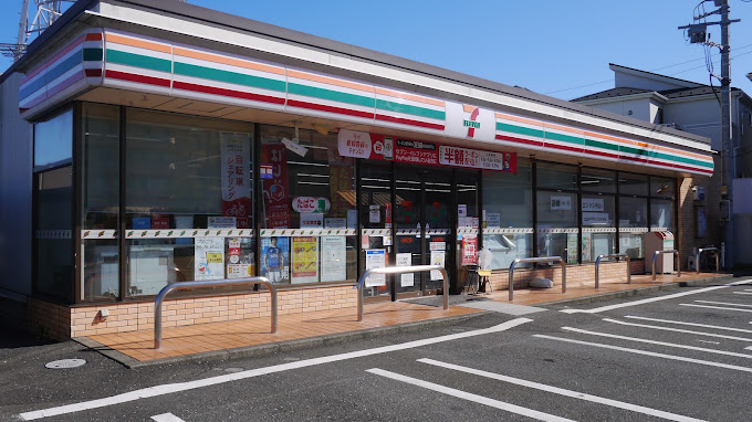 コンビニ　セブンイレブン川崎井田2丁目店（コンビニ）まで120m