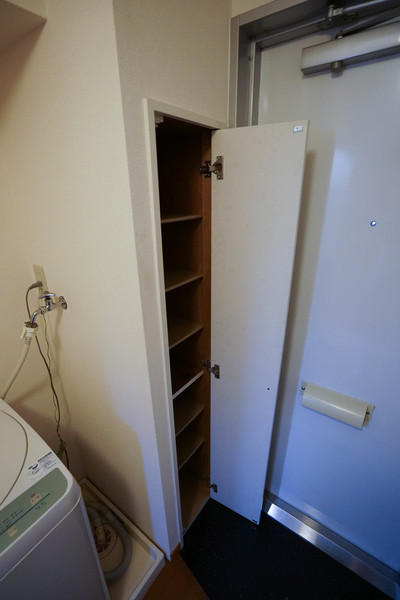 玄関　同じ間取りのお部屋