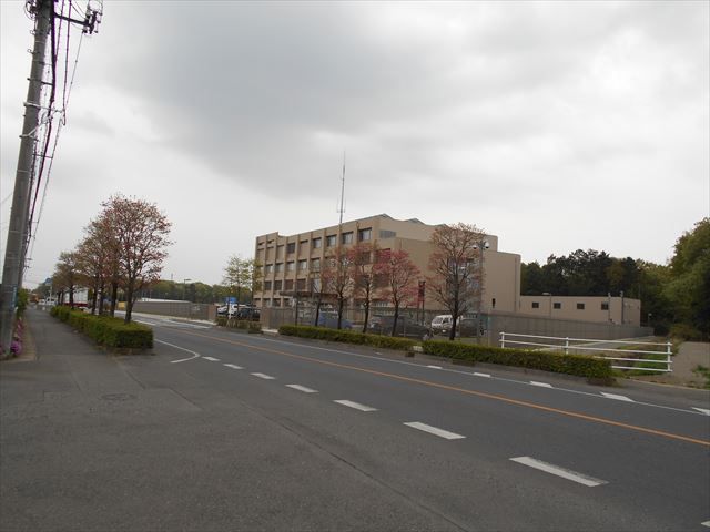 警察署・交番　栃木県小山警察署（警察署・交番）まで565m