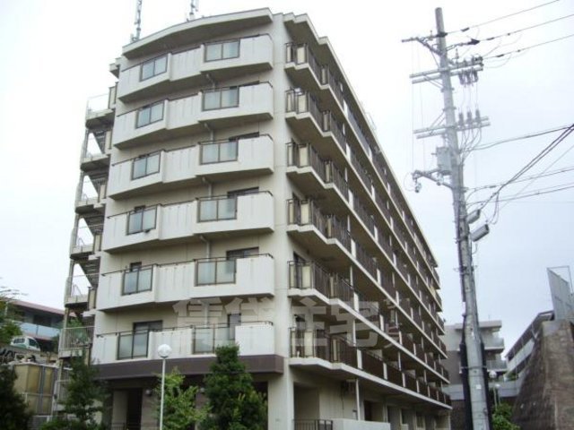 堺市南区宮山台のマンションの建物外観