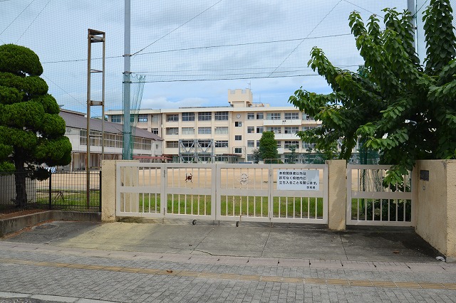 中学校　岡山市立西大寺中学校（中学校）まで770m
