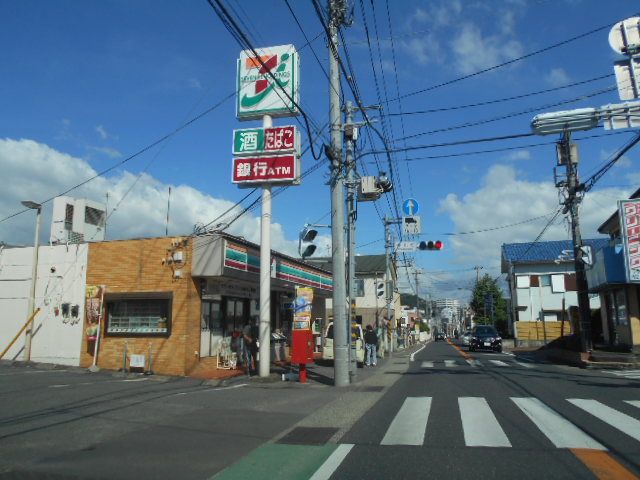 コンビニ　セブンイレブン秦野今川町店（コンビニ）まで497m