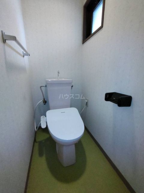 エクセリーヌ植田西のトイレ写真