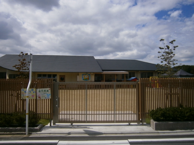 【京都市伏見区深草大亀谷大山町のマンションの幼稚園・保育園】