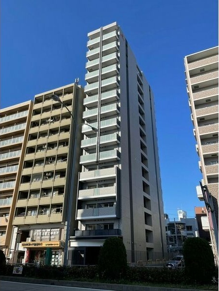 名古屋市北区山田のマンションの建物外観