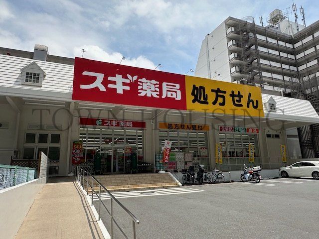 【世田谷区上用賀のマンションのドラックストア】