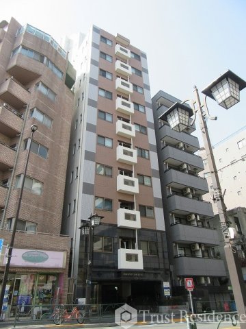 荒川区町屋のマンションの建物外観