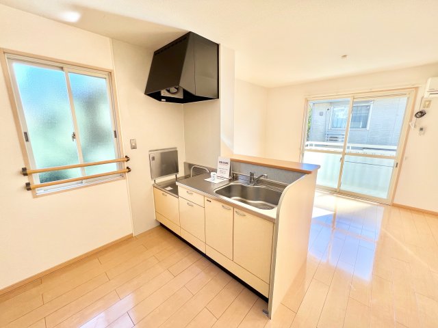 キッチン　※別部屋参考写真