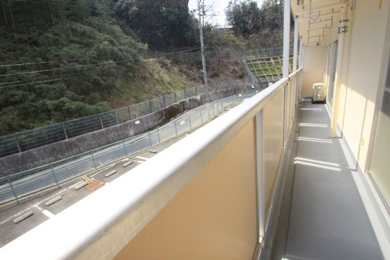 バルコニー　※別部屋の写真です