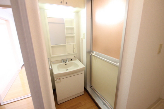 洗面設備　※別部屋の写真です