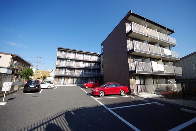 駐車場　敷地内駐車場