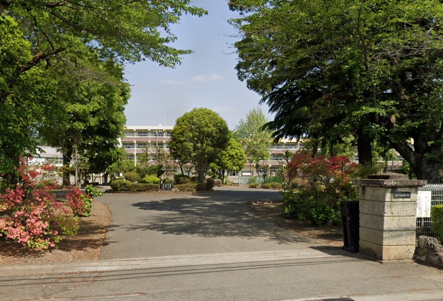 小学校　栃木市立栃木第五小学校（小学校）まで1354m