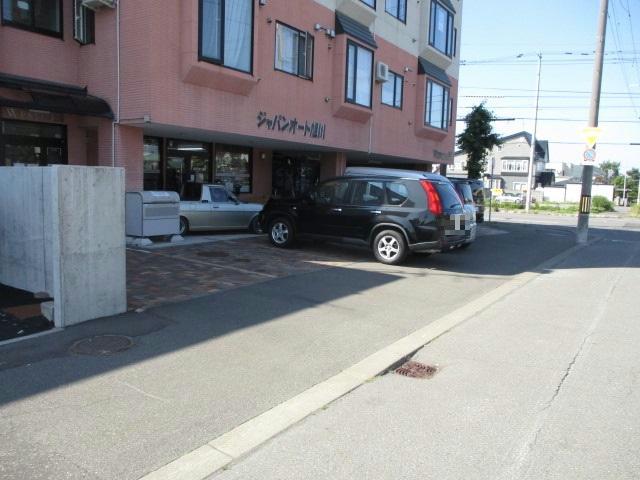 駐車場　駐車場