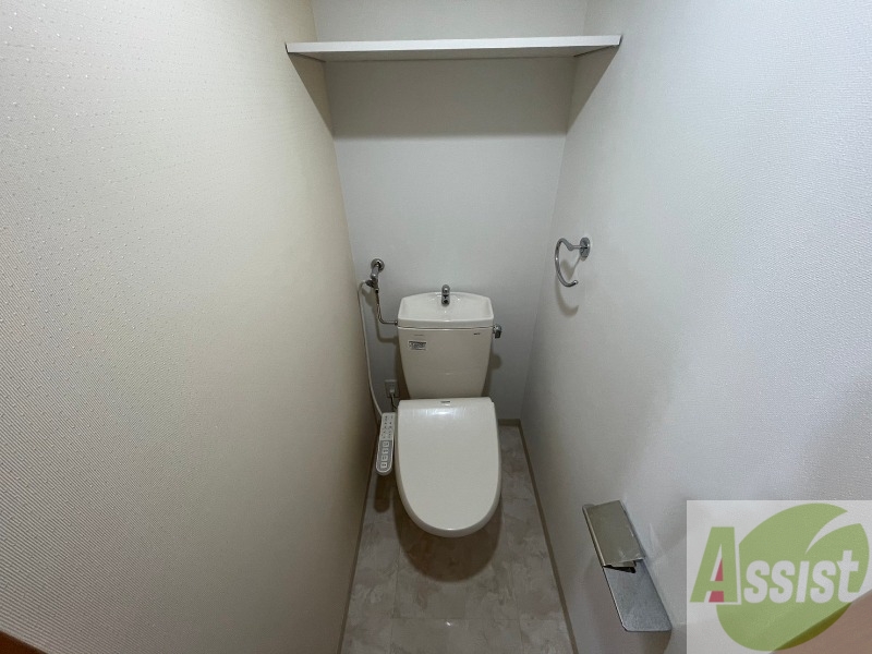 トイレ　ウォシュレット機能がついたトイレ。安心して使用できますね。