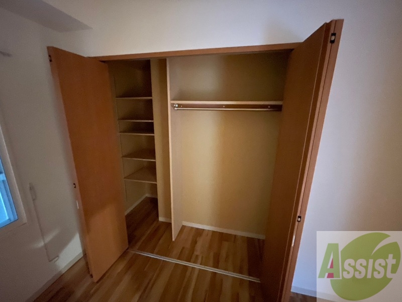 収納　寝室のクローゼットにもたくさん収納出来ますね！