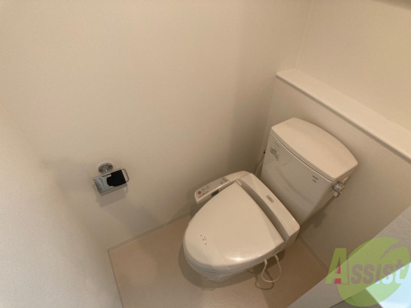 トイレ　ウォシュレット機能がついたトイレです。安心して使用できます。