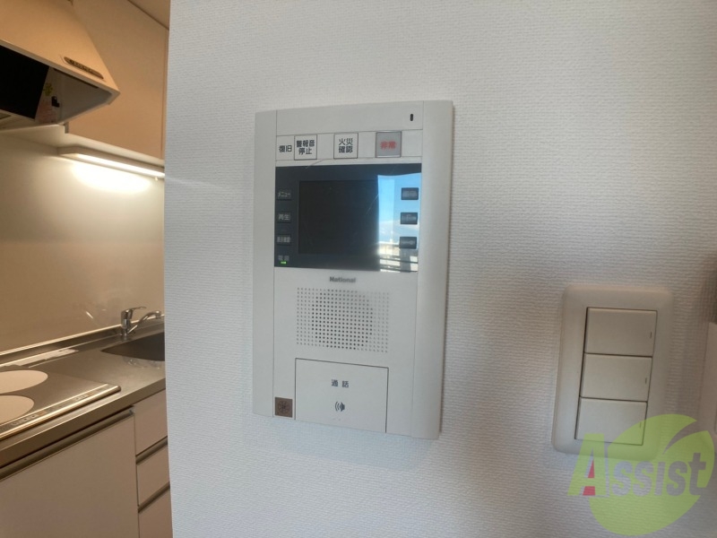 セキュリティ　モニターホンなので来客様の顔が見れます。安心ですね！