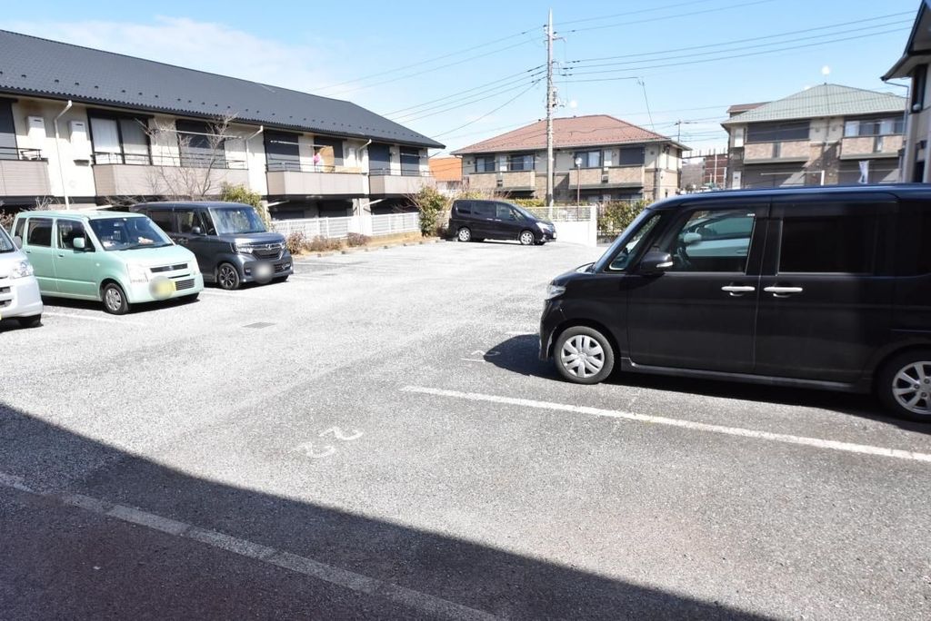 駐車場　駐車場