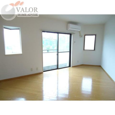 居室・リビング　物件画像